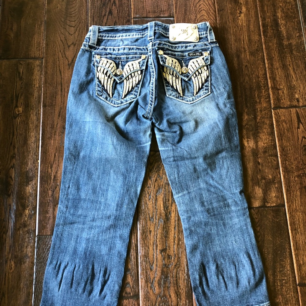 Miss Me Mid-Rise Capri Jeans